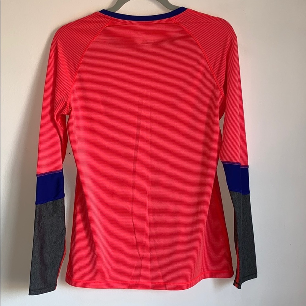 Under Armour Long Sleeve Shirt Size‎ S - Picture 3 of 5